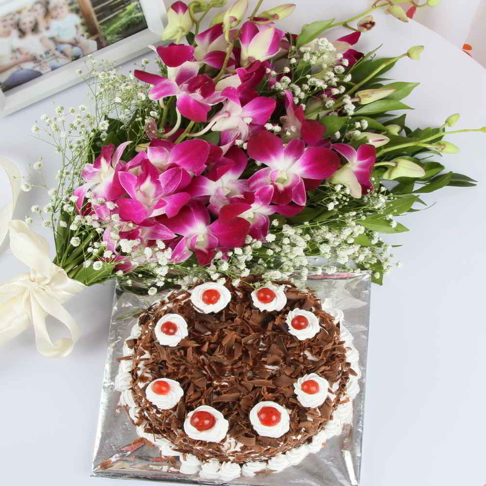 25th anniversary cake - Decorated Cake by Rachana - CakesDecor